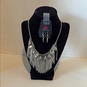 Paparazzi Silver Chain Fringe Necklace Set